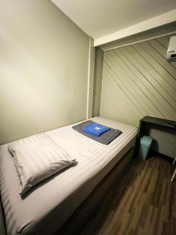 Baan Chanasongkram Bangkok Luaran gambar