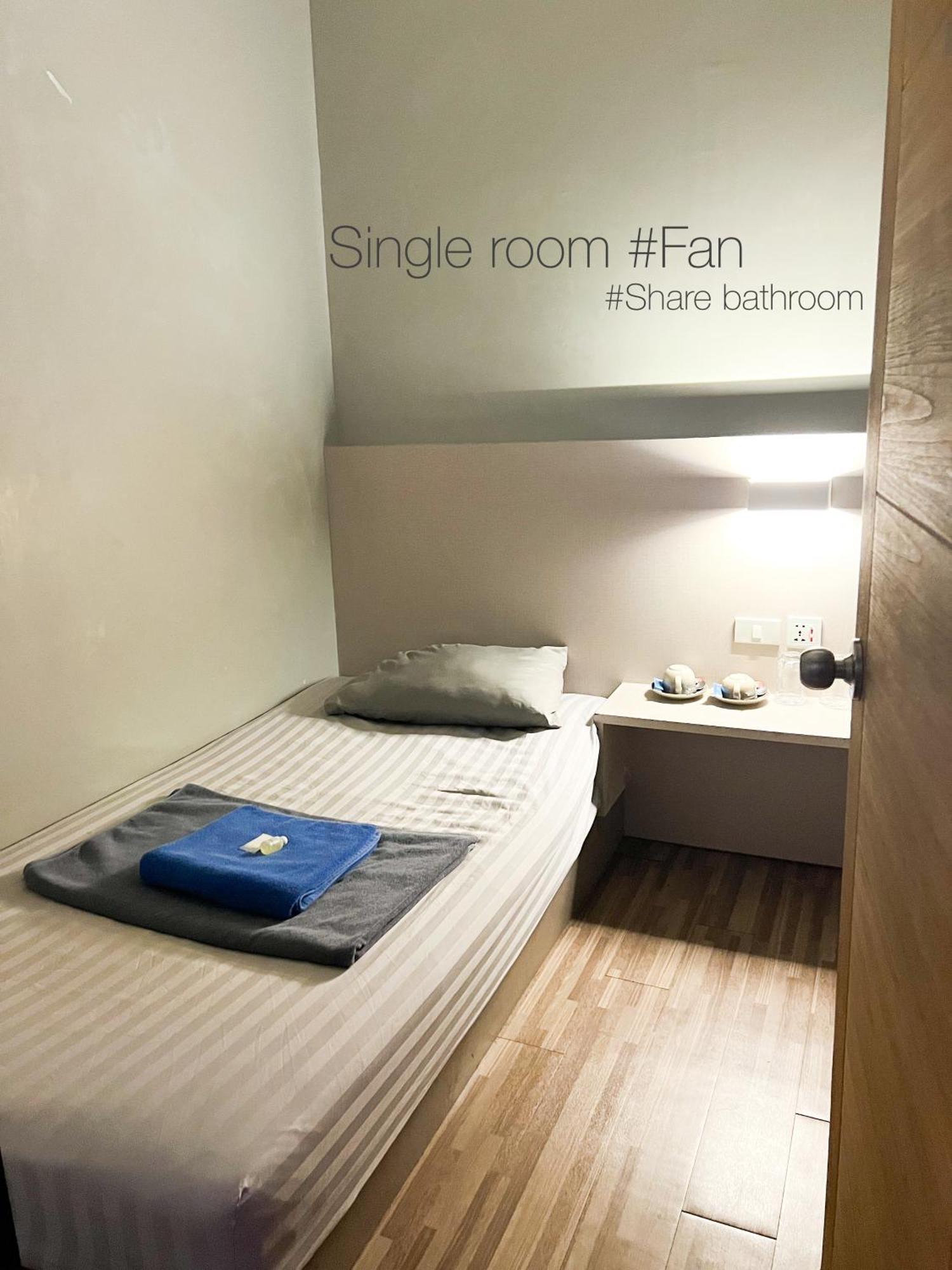 Baan Chanasongkram Bangkok Luaran gambar